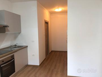 Merano, appartamento 2 vani, balcone, ascensore,