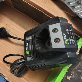 mini tosasiepi a batteria 