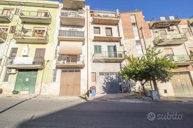 5 LOCALI A MARCELLINA