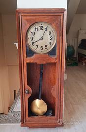 Orologio a Pendolo in legno d'epoca