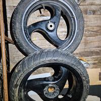 Coppia cerchi piaggio 13 pollici ant e post