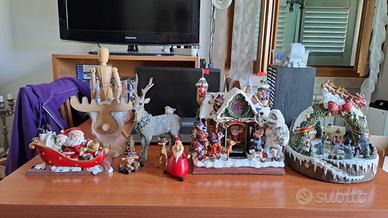 Villaggio natalizio casa Babbo Natale decorazioni