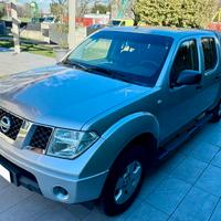 Nissan Navara d.cab 2.5 dci 170cv