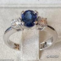 ANELLO ORO 18kt. DIAMANTI E ZAFFIRO BLU NATURALE