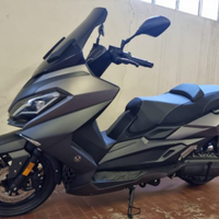 150km Scooter elettrico nerva exe autostrada