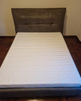 Letto matrimoniale 