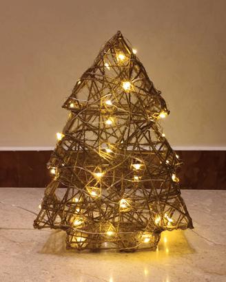 Albero di Natale con luci