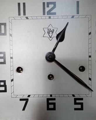 orologio a pendolo