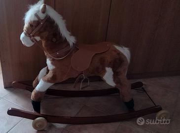 CAVALLO A DONDOLO
