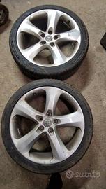 gomme quattro 4 stagioni R19 235/40Z