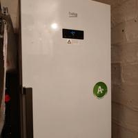 Congelatore verticale BEKO 250L Total No-Frost