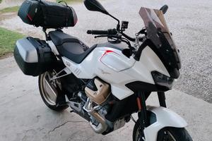 Moto Guzzi V100 Mandello.