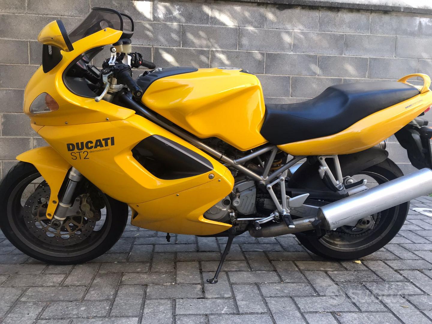 Ducati ST2 2001 Moto e Scooter In vendita a Arezzo