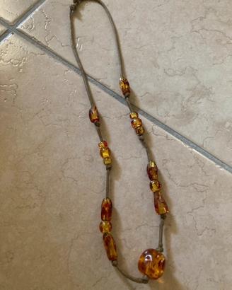 Collana di ambra