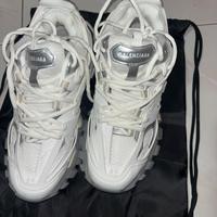Balenciaga track