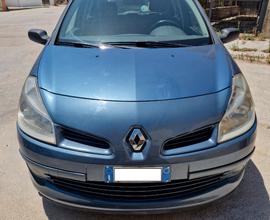 RENAULT Clio 3ª serie - 2006