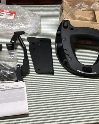 Portapacchi Givi SR5129 con attacco monokay