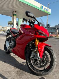 Ducati supersport 950 s