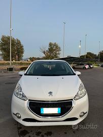 Peugeot 208 1.4 Diesel – 2013
