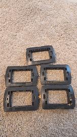 5 supporti a 3 posti BTicino livinlight L4703