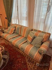 Divani in tessuto come nuovi