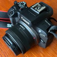 Canon EOS R100  RF-S 18-45 mm