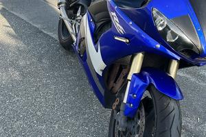 Yamaha r6