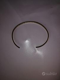 Bracciale aperto sottile dorato metallo