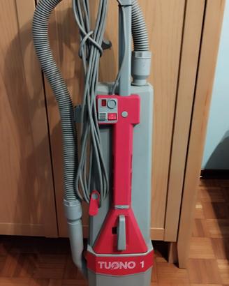 aspirapolvere con batti tappeto 