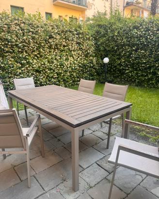 Tavolo da giardino con sedie marca TALENTI