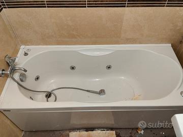 vasca idromassaggio della albatros