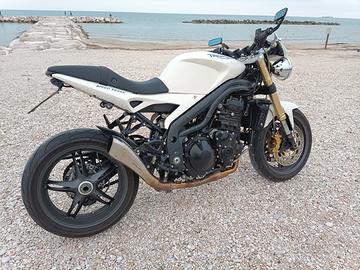 Triumph Speed Triple 1050