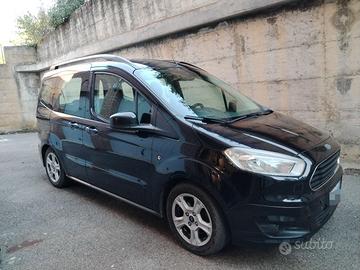 Ford Tureno Currier 