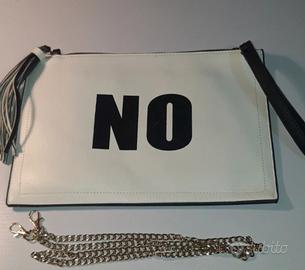borsetta pochette bianca e nera