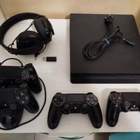 PS4 slim + 4 joypad originali + cuffie da riparare