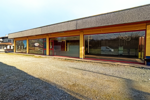 Negozio con magazzino