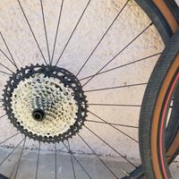 ruote per gravel complete dt swiss x1825