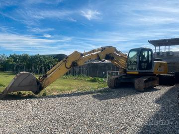 New Holland kobelco E 195