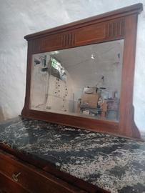 mobile antico con specchio