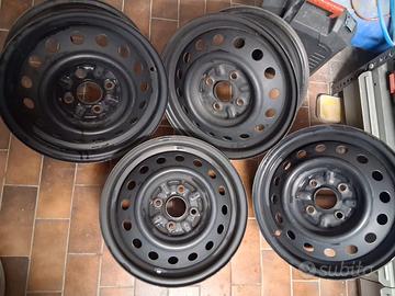 4 CERCHI AUTO FERRO 14" TOYOTA YARIS VERSO