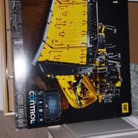 Lego CAT D11 42131 MISB