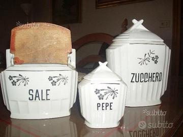 Portasale in ceramica da muro con zuccheriera