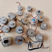 Lotto motorini da/per componenti HIFI/altro