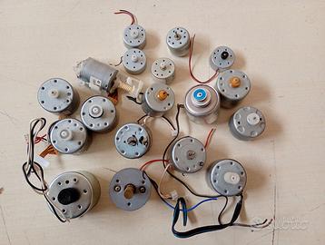 Lotto motorini da/per componenti HIFI/altro