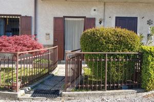 Bilocale soleggiato con ampio giardino