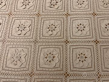 Copriletto fatto a mano