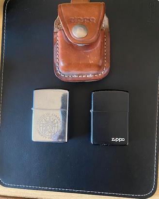 Zippo (due + custodia in vera pelle originale)