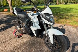 Honda CB R 1000
