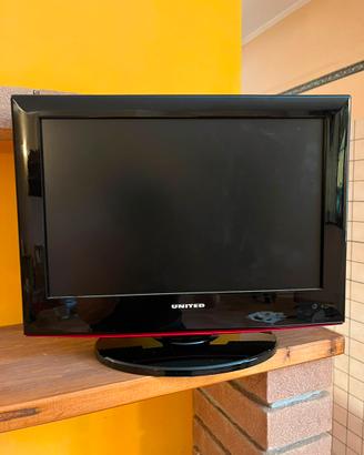 Televisore LCD 15,5 pollici con dvd incorporato