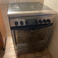 cucina con forno